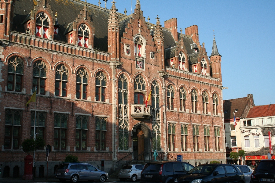 Images/0008Mouscron Town Hall (near our hotel).jpg